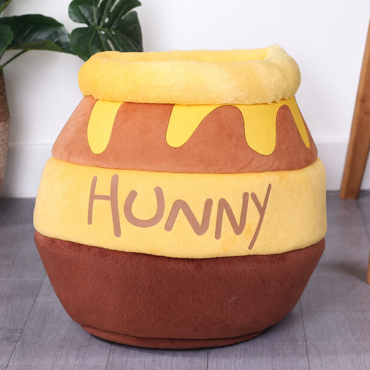Elena's Hunny Pot Cat Bed